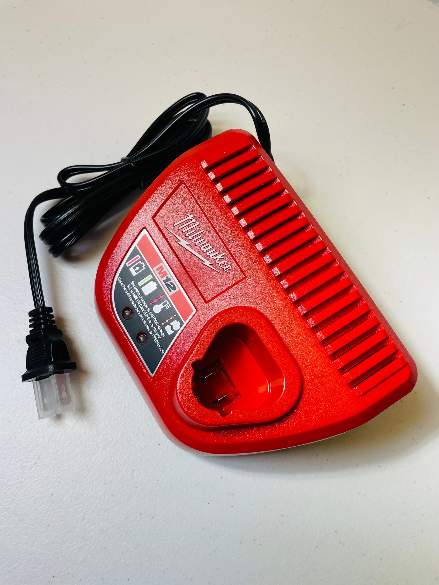 Milwaukee M12 Battery Charger