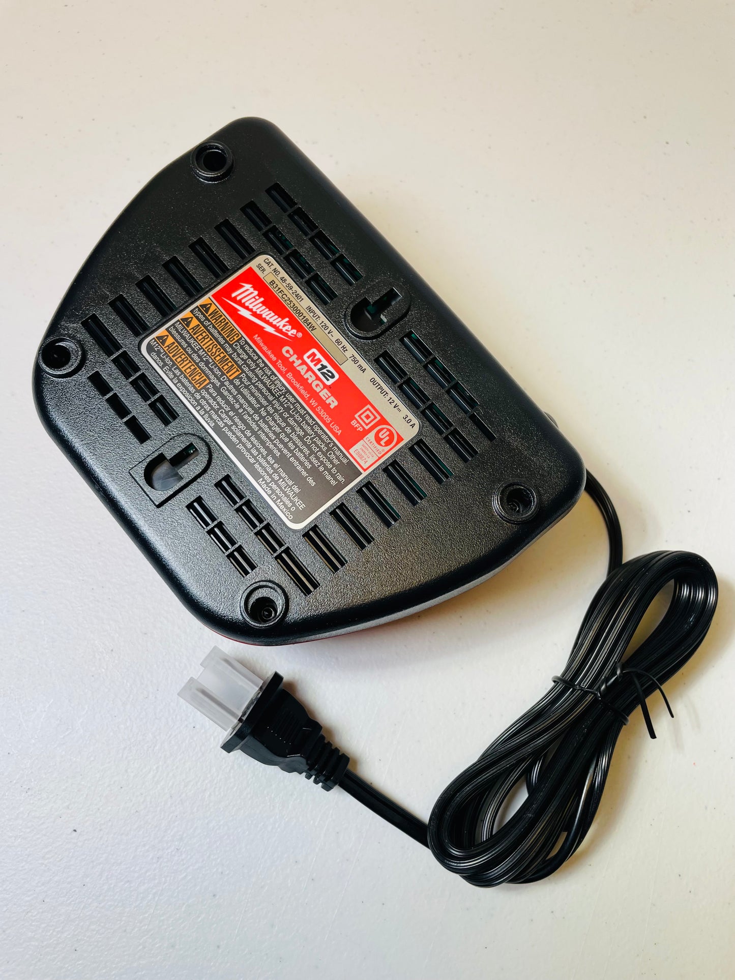 Milwaukee M12 Battery Charger